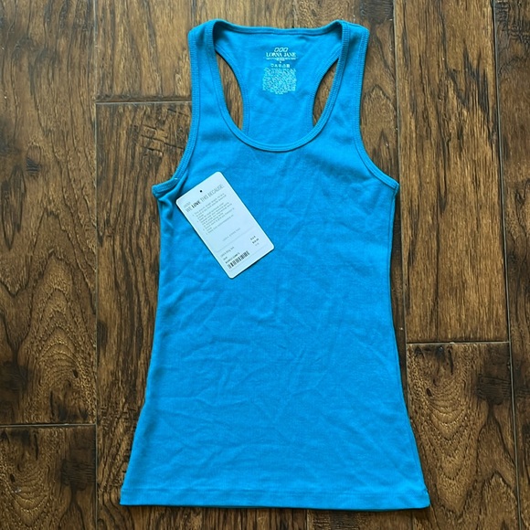 NWT! Lorna Jane tank top. Size small - Picture 3 of 7